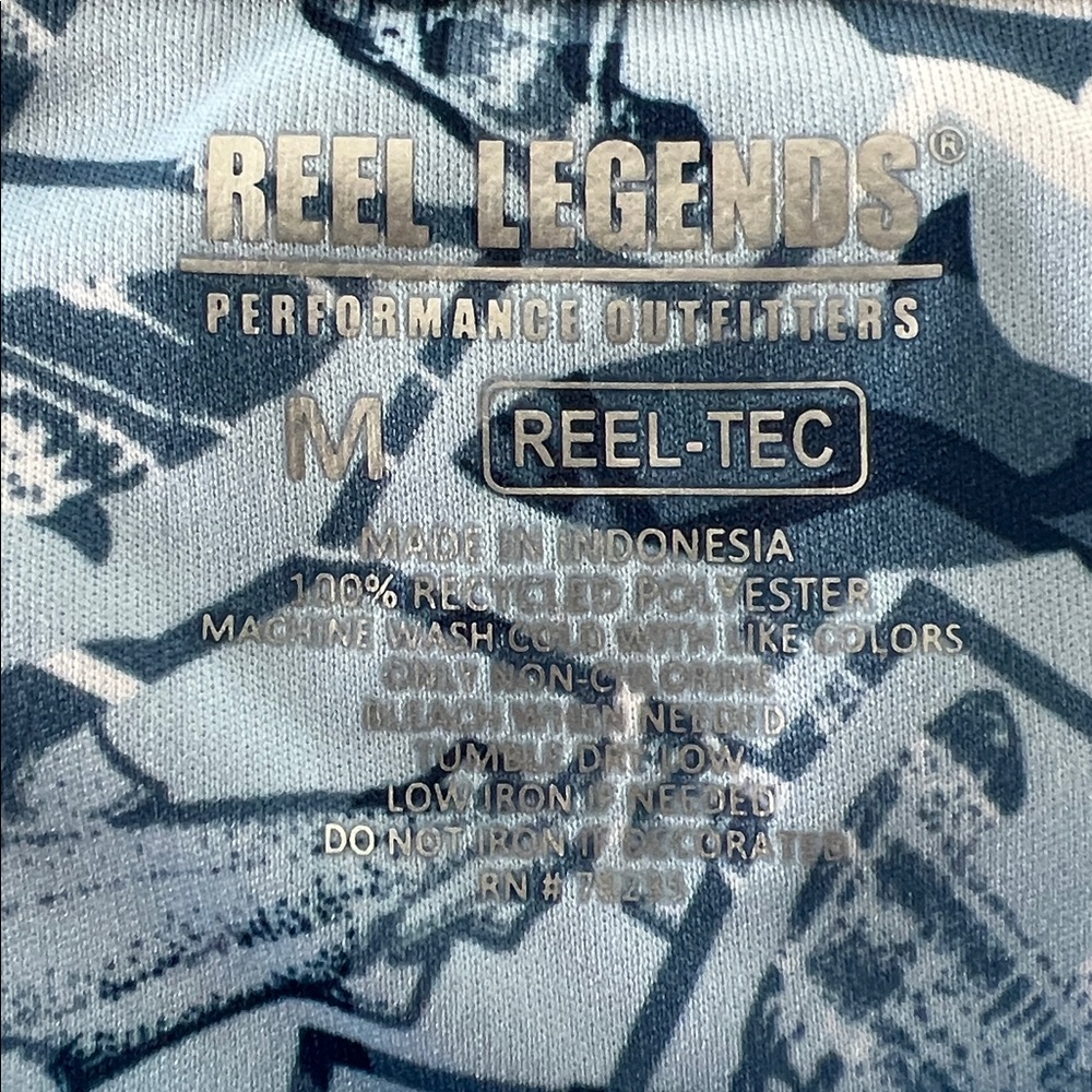 Reel Legends Light Blue Shark Print Reel Tech Performance Tee, Size M - Picture 8 of 9